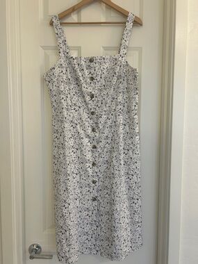 NWT GAP 16TALL Black & White Floral Apron Dress with Pockets!